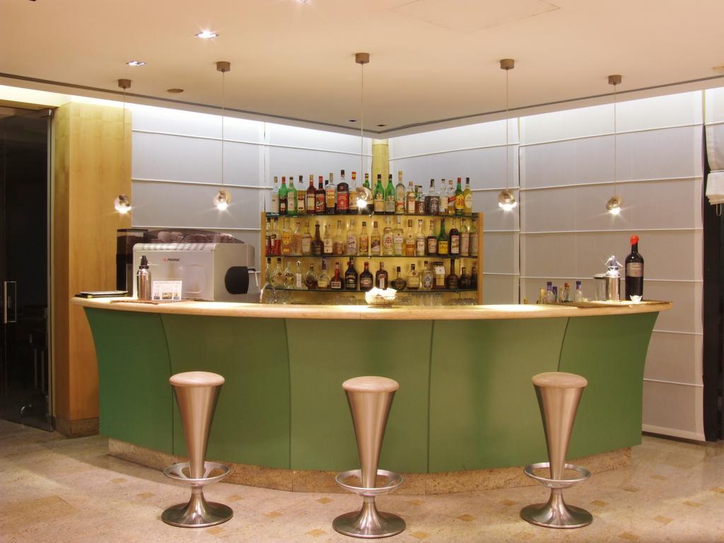 Hotel Tiffany Milano Треццано-суль-Навиглио Экстерьер фото